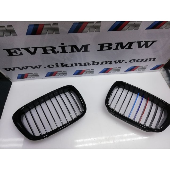 BMW E39 Ön Panjur Izgara ( Böbrek ) //m Color Piano Black Set - bmwcikma.net